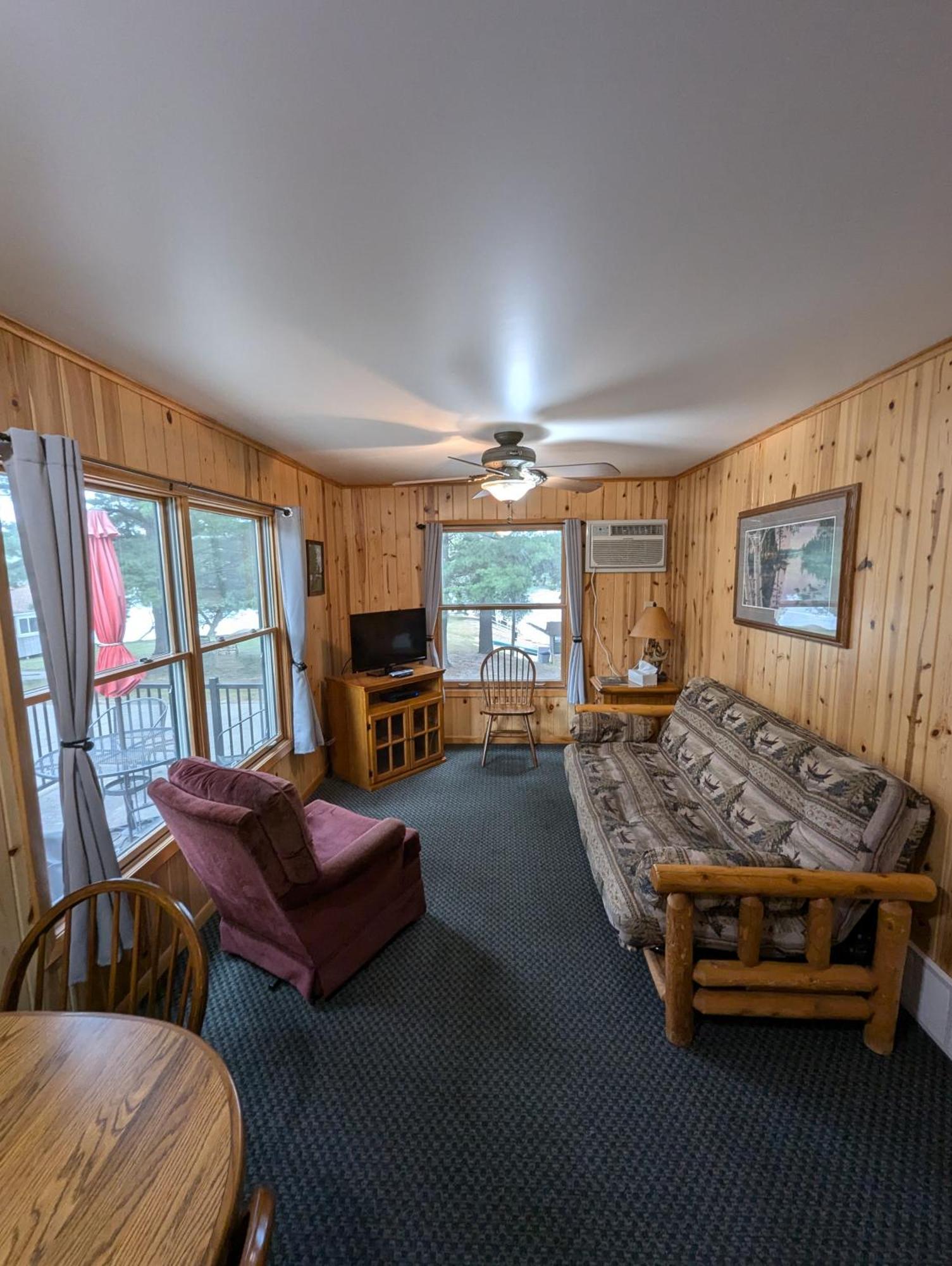 Riverside Point Resort Motel Park Rapids 外观 照片