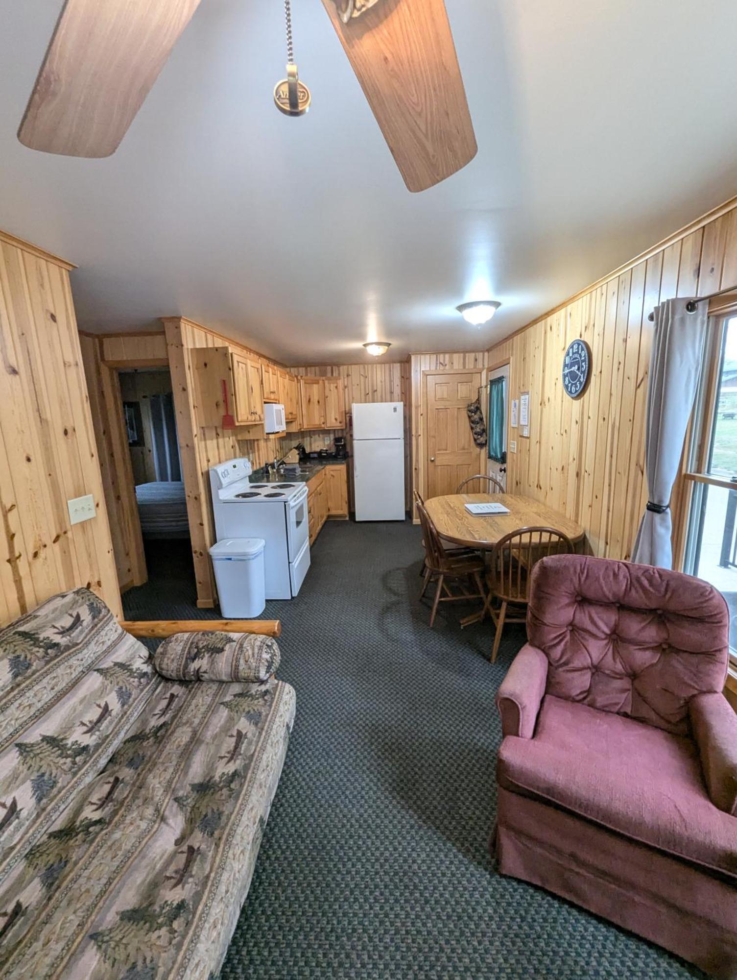 Riverside Point Resort Motel Park Rapids 外观 照片
