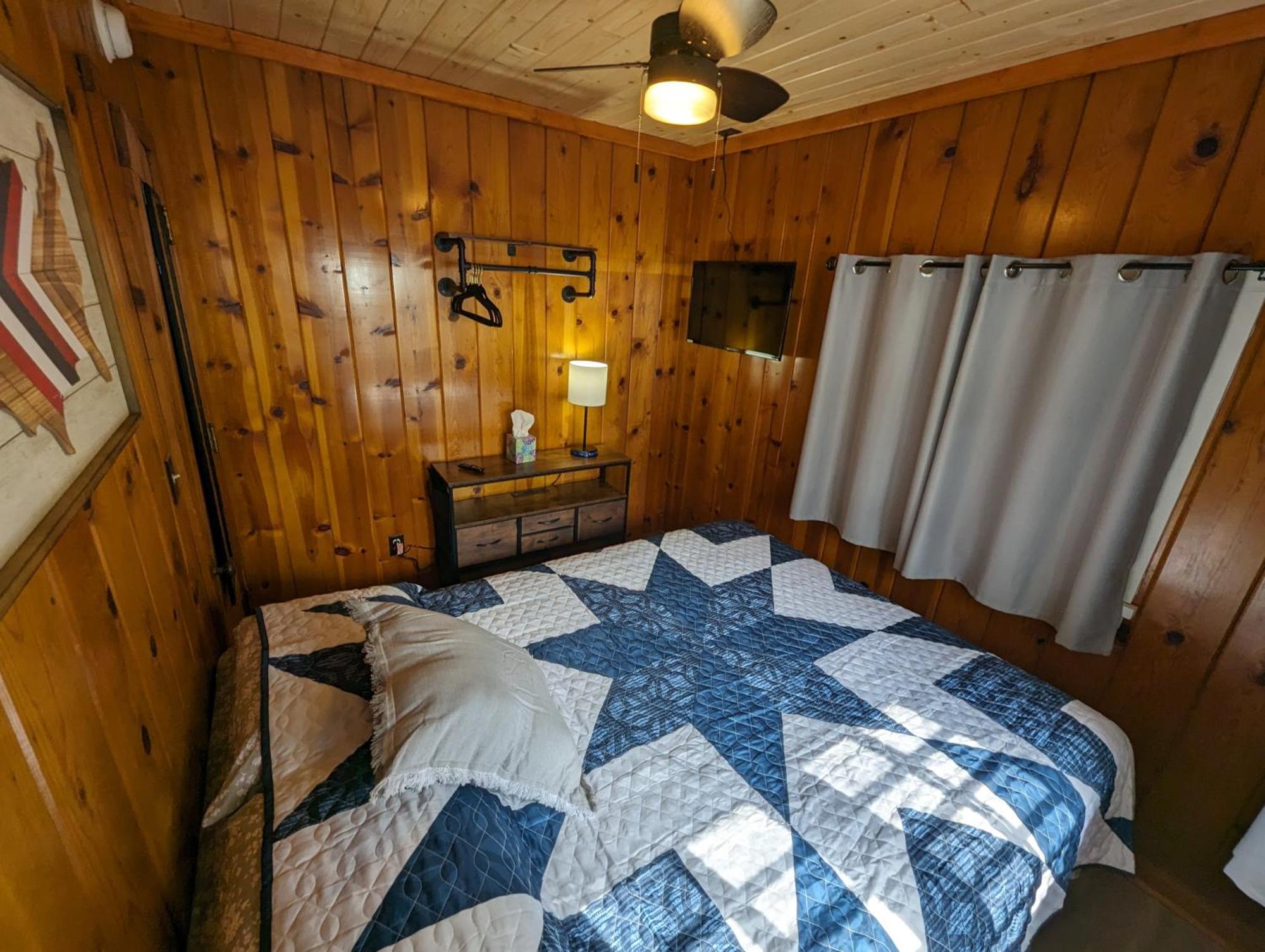 Riverside Point Resort Motel Park Rapids 客房 照片