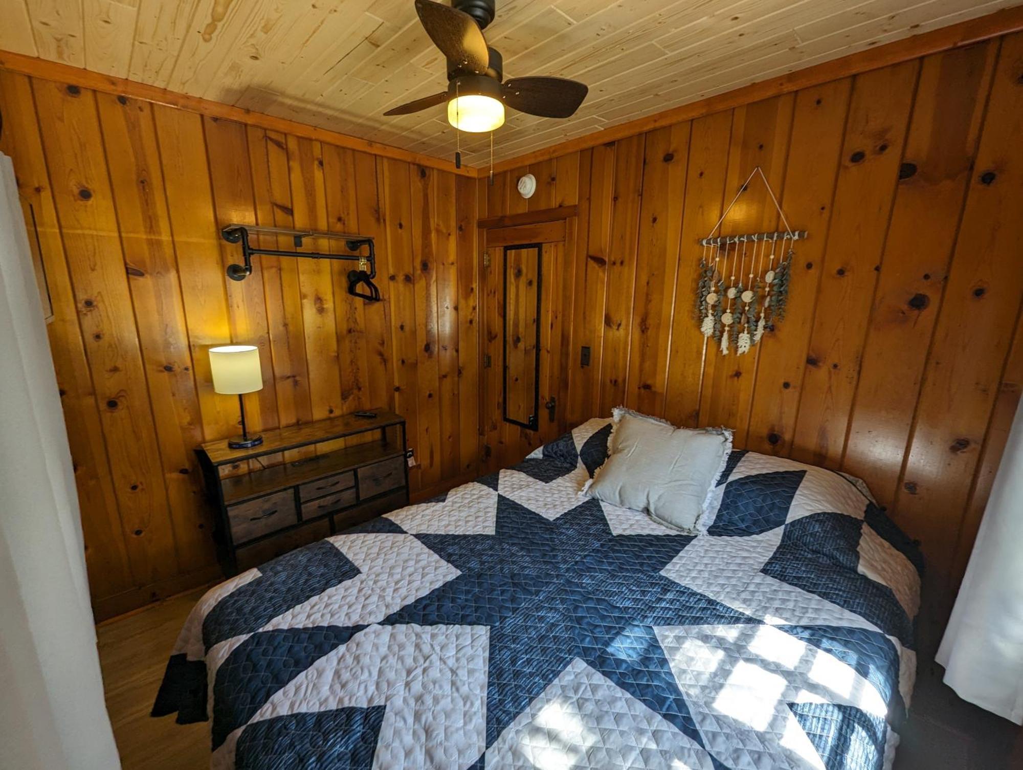 Riverside Point Resort Motel Park Rapids 客房 照片